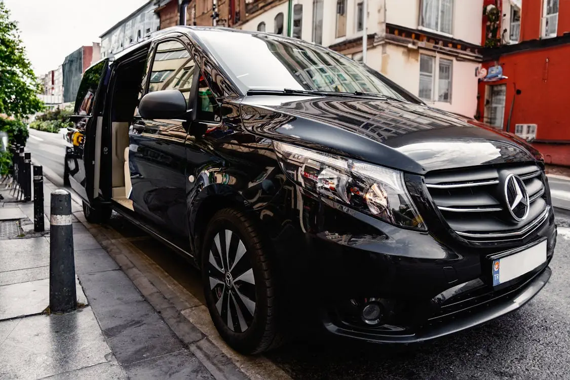mercedes v class chauffeur hire