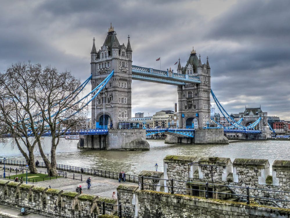 VIP Airport Transfers to London Bridge