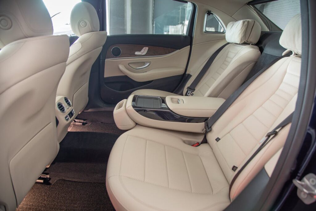 airport luxury car rental