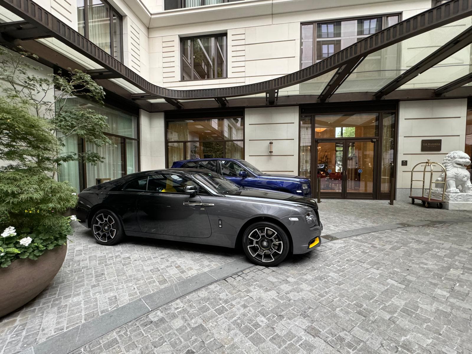 Chauffeur service for personalized shopping experiences in London