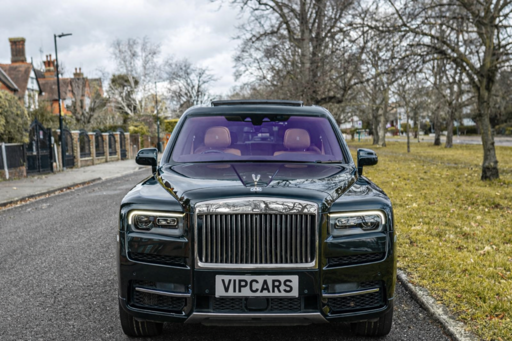 Rolls Royce Cullinan Services in London-Elevating Luxury