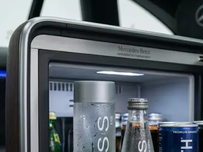 mercedes eqs luxury refreshments